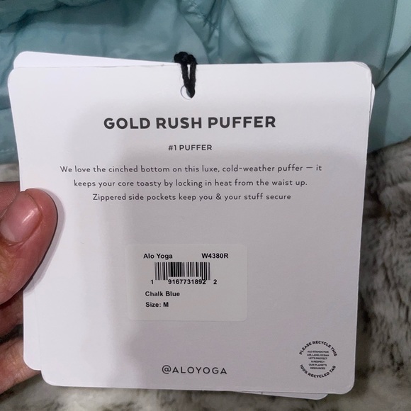NWT SOLD OUT Alo Gold Rush Puffer - Picture 3 of 5